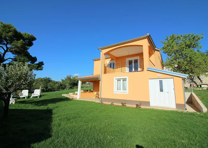 Charmantes Ferienhaus Mit Meerblick, 2 Fahrraeder, Grill, Privater Balkon, Waschmaschine