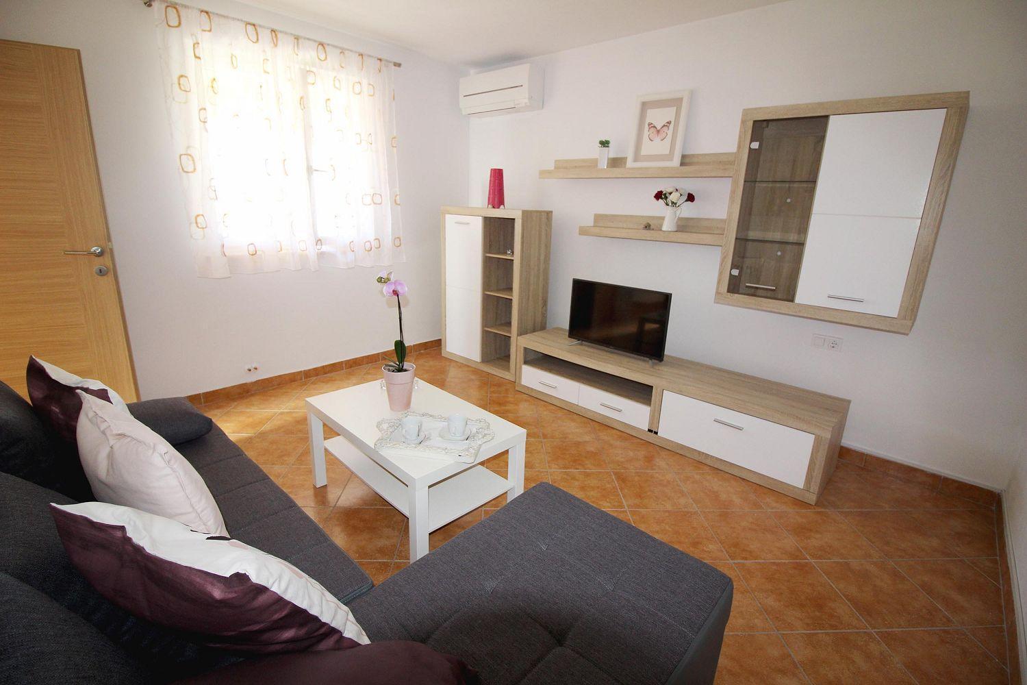 Charmantes Mit Meerblick, 2 Fahrraeder, Grill, Privater Balkon, Waschmaschine Holiday home Porec