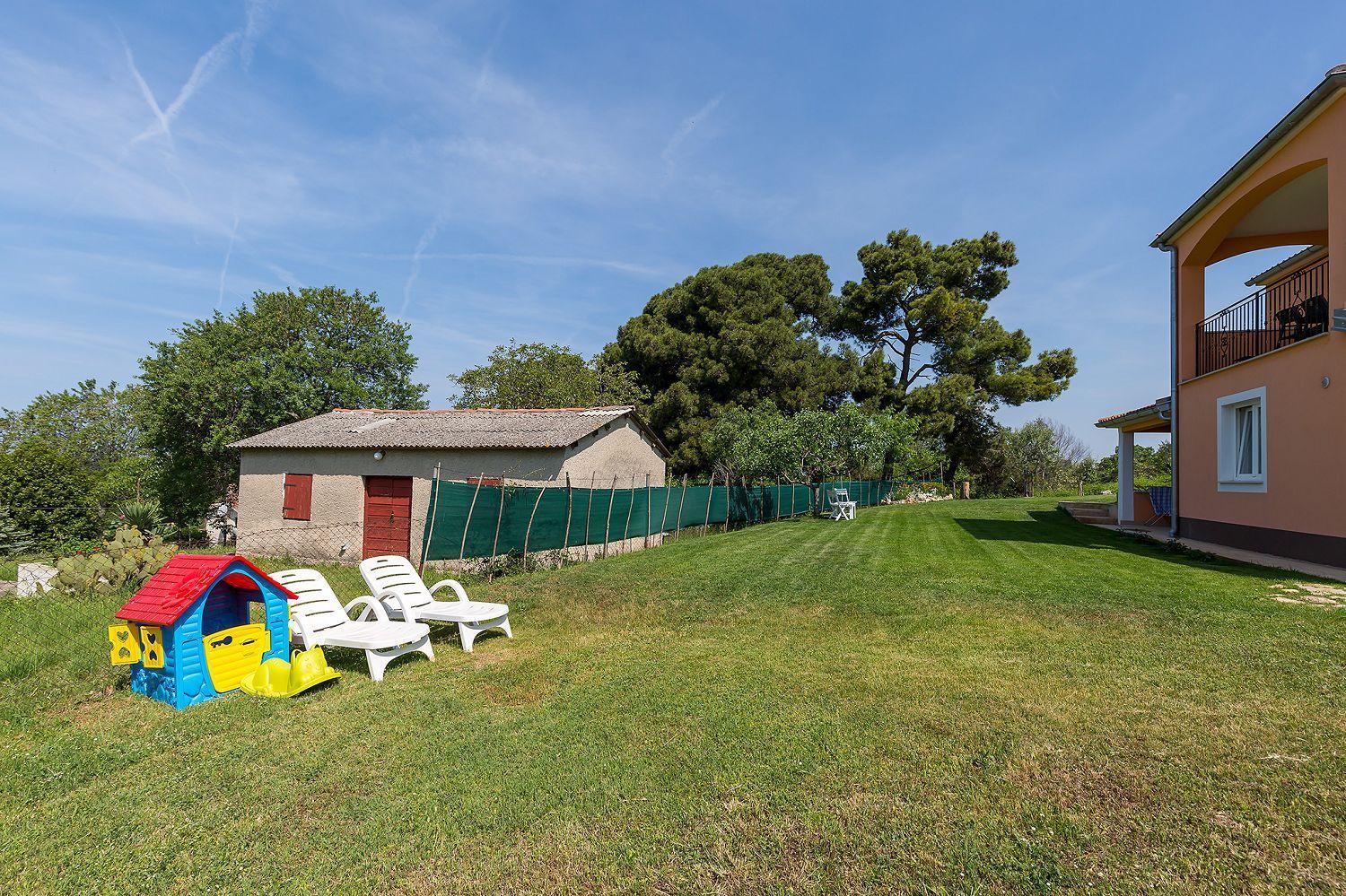 Holiday home Charmantes Mit Meerblick, 2 Fahrraeder, Grill, Privater Balkon, Waschmaschine Porec