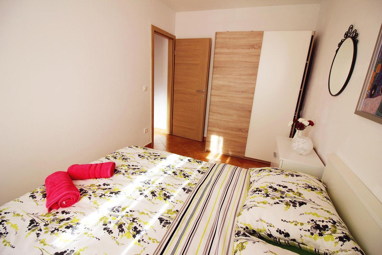 Charmantes Mit Meerblick, 2 Fahrraeder, Grill, Privater Balkon, Waschmaschine * Porec