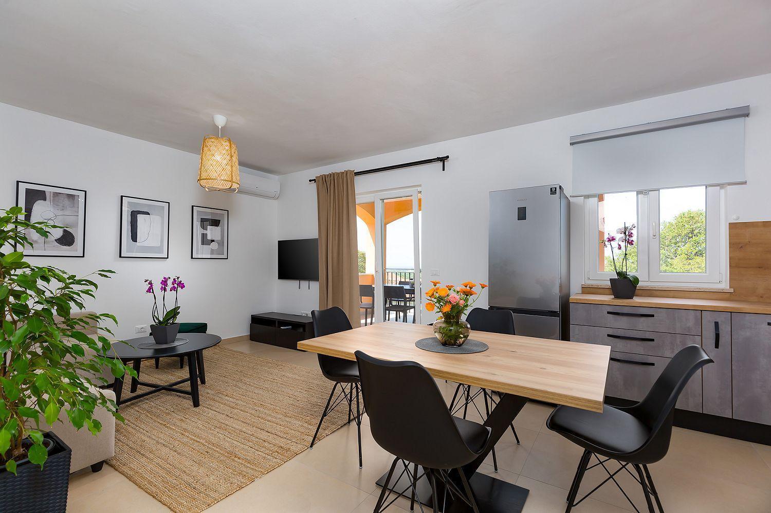 Charmantes Mit Meerblick, 2 Fahrraeder, Grill, Privater Balkon, Waschmaschine *